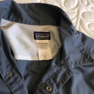Vintage Patagonia size M long sleeve button up.